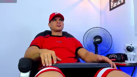 IGJmortton online show from October 2, 12:53 pm