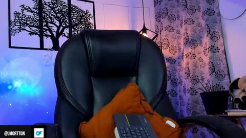 IGJmortton online show from March 4, 12:22 pm