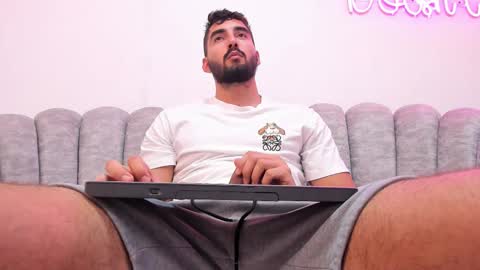 JOAO BATISTA online show from February 26, 11:57 pm