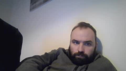 joaodias_18 online show from February 2, 10:39 pm