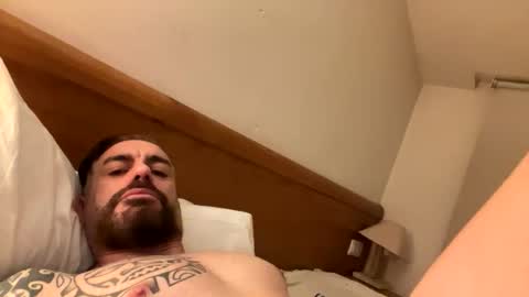 joe4418 online show from December 1, 3:53 am