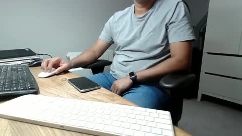 Snapshot of joeshades21 chatting on February 17, 11:13 am joeshades21 online show from February 17, 11:13 am