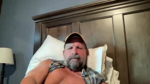 Snapshot of joestros chatting on October 31, 3:04 pm joestros online show from October 31, 3:04 pm