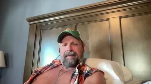 joestros online show from April 3, 11:34 pm