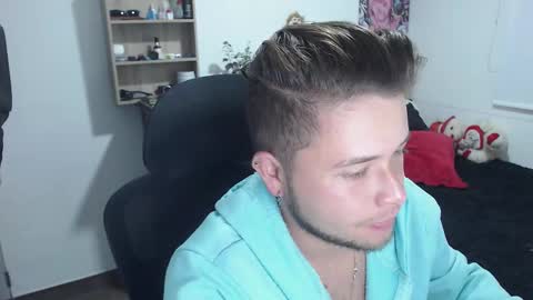 JOHAN independient model online show from March 12, 12:20 am