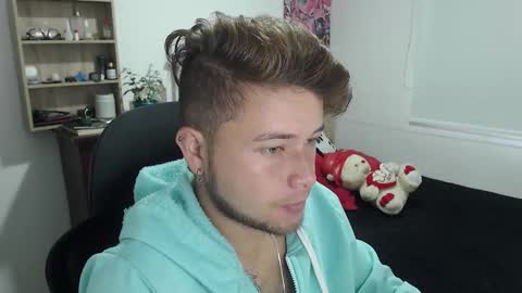 JOHAN independient model online show from March 8, 1:01 pm