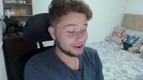 JOHAN independient model online show from December 31, 6:37 am