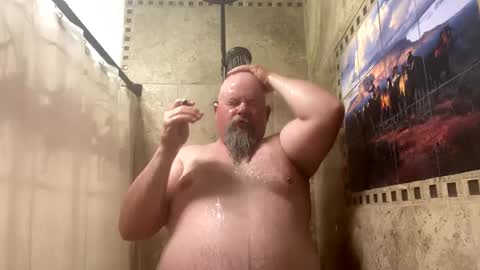 Snapshot of john40a chatting on January 4, 3:07 am John online show from January 4, 3:07 am