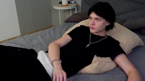 Snapshot of john_arthurs chatting on February 26, 4:03 pm John online show from February 26, 4:03 pm