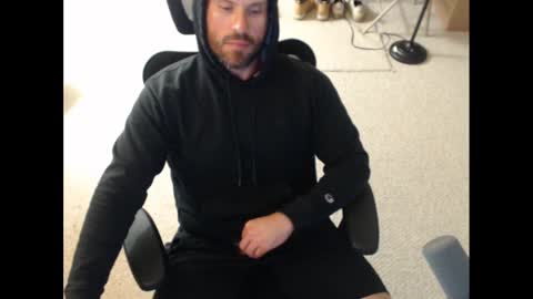 Snapshot of john_donson chatting on October 4, 4:12 pm john_donson online show from October 4, 4:12 pm