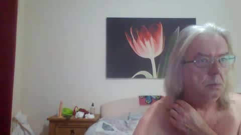 JOHN online show from December 26, 3:42 pm