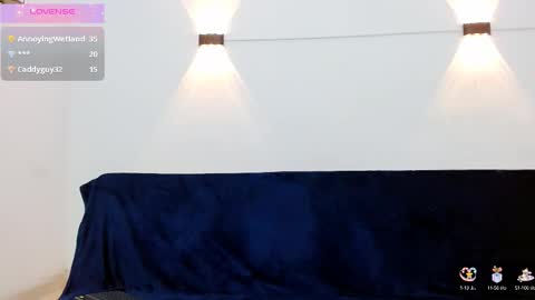 Snapshot of john_ssnow29 chatting on October 13, 10:54 am john_ssnow29 online show from October 13, 10:54 am