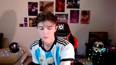 john_winx online show from April 11, 3:26 pm