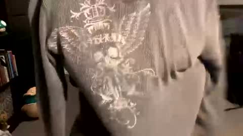 johnj188 online show from November 14, 4:04 am