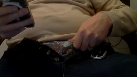 Snapshot of johnjerkof chatting on February 3, 8:13 pm johnjerkof online show from February 3, 8:13 pm