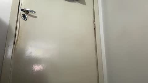 Snapshot of johnjow10 chatting on October 29, 12:13 am JOHN online show from October 29, 12:13 am