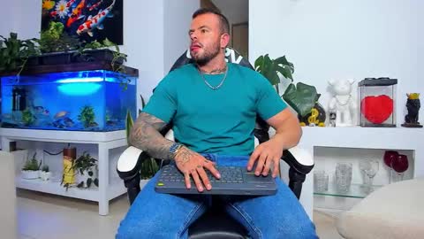 JOHNNY online show from November 9, 2:26 am