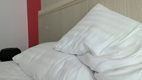 Snapshot of johnprivate494 chatting on October 25, 3:30 am johnprivate494 online show from October 25, 3:30 am