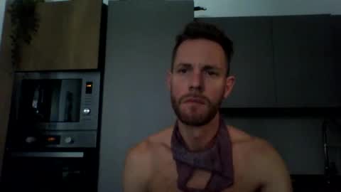 jojo19844 online show from September 19, 9:31 am