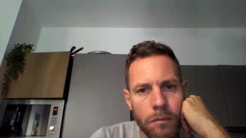 jojo19844 online show from September 16, 9:10 am