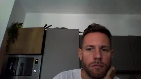 jojo19844 online show from September 15, 8:48 am