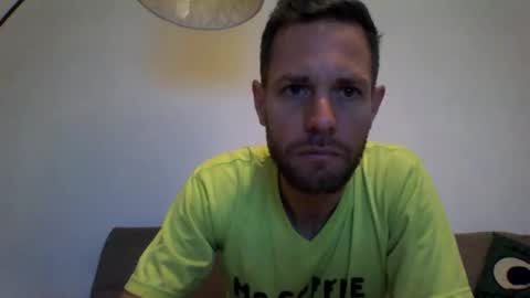 jojo19844 online show from October 14, 5:03 am