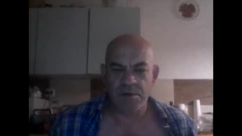 Snapshot of jolmasz30 chatting on October 25, 2:24 am jolmasz30 online show from October 25, 2:24 am