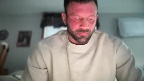 Jon Aries online show from February 3, 9:42 pm