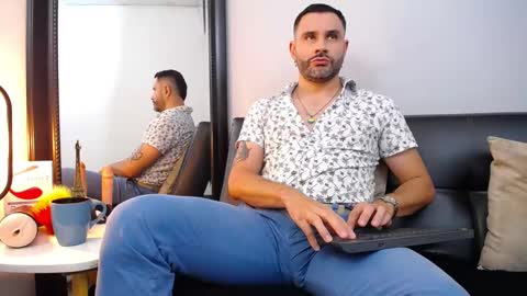 Snapshot of jonas_beard1 chatting on March 11, 7:47 pm  JONAS BEARD  online show from March 11, 7:47 pm