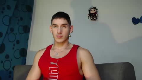 jonathancast08 online show from December 15, 10:48 pm