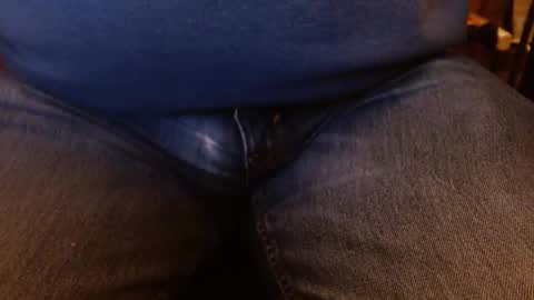 Snapshot of joncpics chatting on October 17, 2:15 am joncpics online show from October 17, 2:15 am