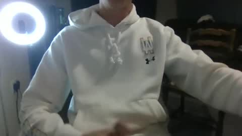 jonlow1 online show from September 17, 10:44 pm