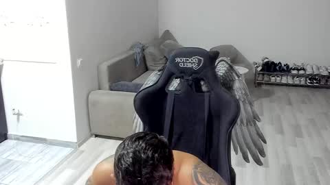 jonnyporn1 online show from September 26, 10:40 pm