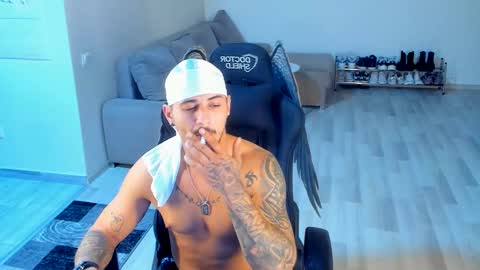 jonnyporn1 online show from October 20, 5:06 pm