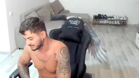 jonnyporn1 online show from September 24, 10:57 am