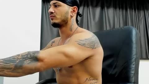 jonnyporn1 online show from January 5, 3:23 pm