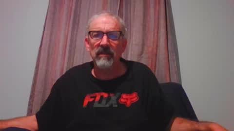 Snapshot of jony_five chatting on September 24, 2:00 am Jon online show from September 24, 2:00 am