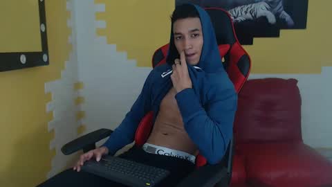 jose_sexycumm online show from December 23, 7:52 pm