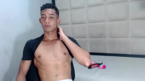 jose_sexycumm online show from January 28, 7:32 pm