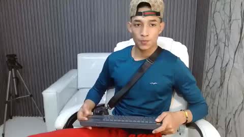jose_sexycumm online show from September 8, 7:13 pm