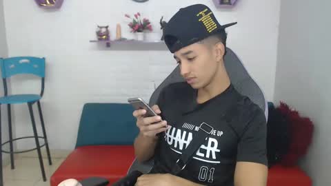 jose_sexycumm online show from March 3, 6:29 pm
