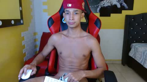 jose_sexycumm online show from September 22, 10:53 pm