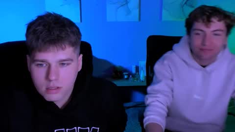 joseph_bear_ online show from February 18, 9:51 am