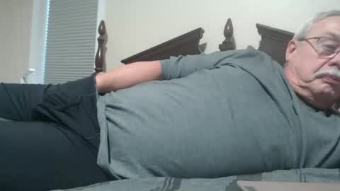 josephgr2021 online show from December 11, 9:44 pm