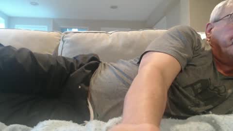 josephgr2021 online show from January 19, 11:32 pm