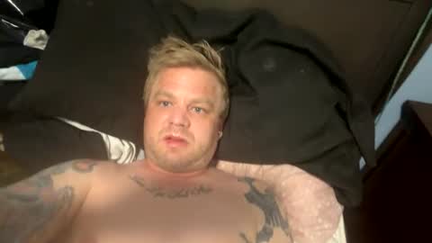 FreakyNeighborJosh online show from April 18, 9:54 am