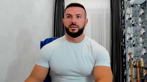 joshuamuscle69 online show from November 16, 7:32 am