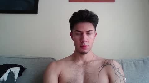 jotarojas1 online show from February 9, 4:18 pm