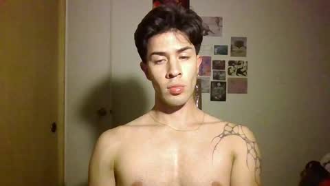 jotarojas1 online show from January 6, 3:09 am