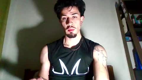 jotarojas1 online show from October 7, 6:28 am